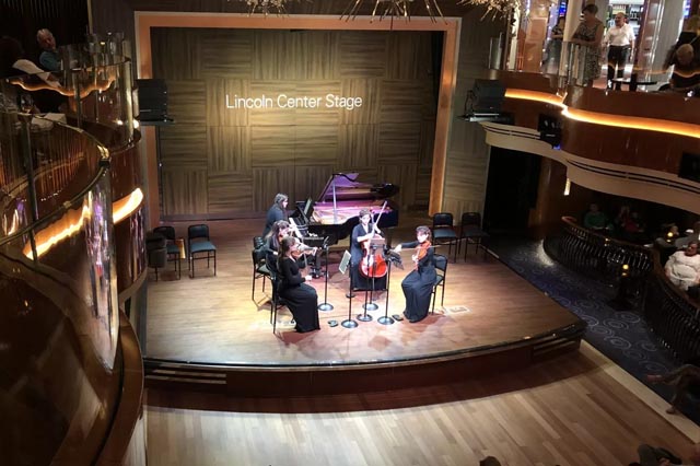 Концертный зал Lincoln Center Stage  
