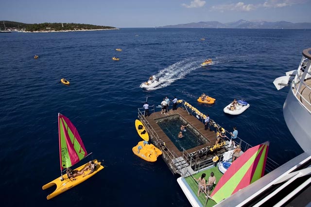 Платформа для занятий водными видами спорта Marina